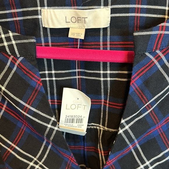 Loft black/red/blue/white plaid popover blouse size XS NWT - Picture 2 of 3
